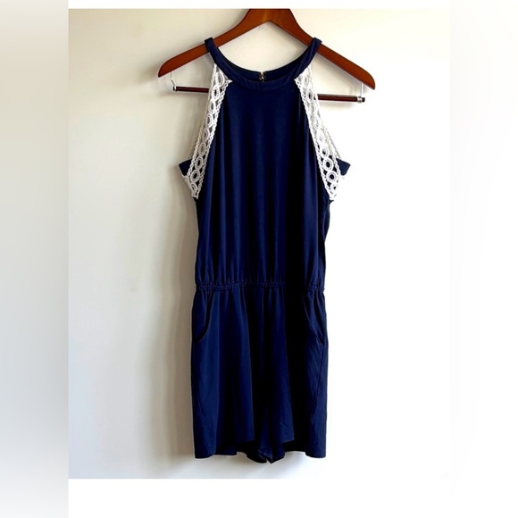 🌴Lilly Pulitzer Blue Romper•Sz Medium🌴 - Picture 2 of 16